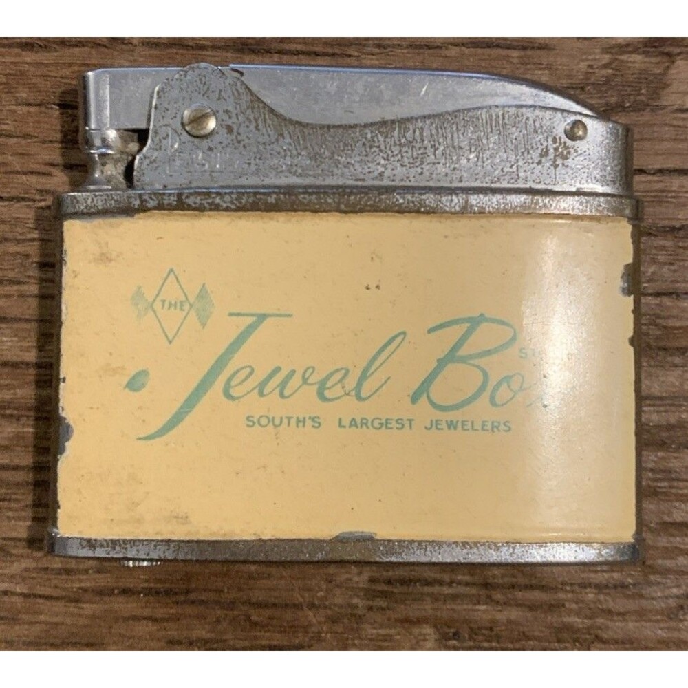 Vintage Penguin Superlative Automatic Lighter No. 18250 - The Jewel Box Store